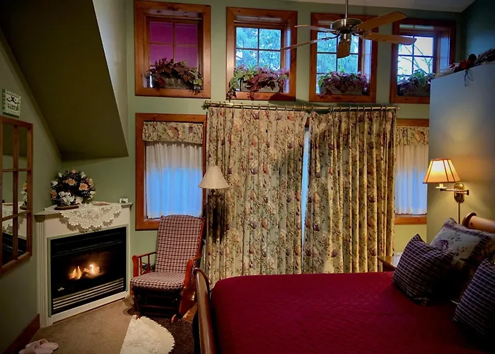 Weatherpine Inn